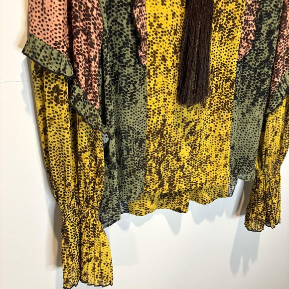 Alexis Ruffle Blouse in Amazonian Print - size Medium - Picture 3 of 7